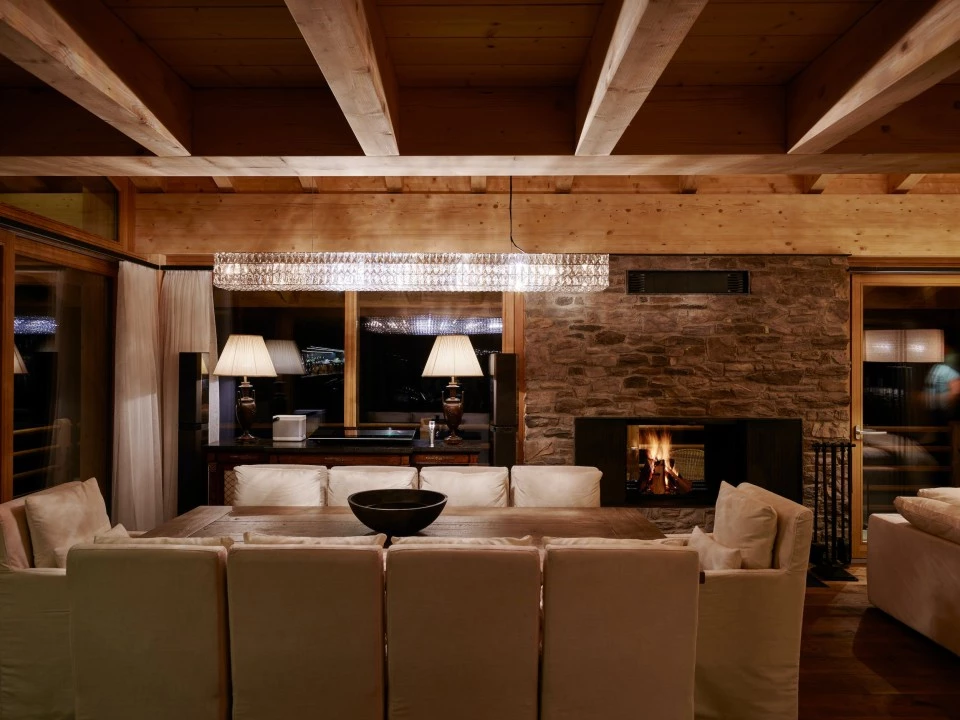 1685631781-Prospectors Luxury real estates Suisse Saas-Fee to rent chalet property Belvédère 8.webp